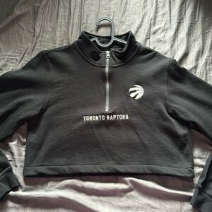 Peace Collective - Toronto Raptors XS 1/4 zip crop in black
